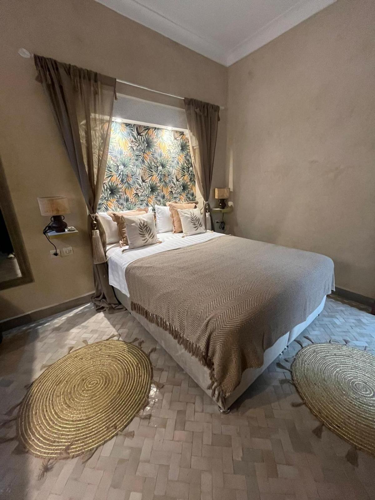 Riad Amazing Amazigh Avec Jacuzzi Petit Dejeuner Compris Avec Aussi Chambres Familiales Pres De La Place Jemaa El Fna Marakeş Dış mekan fotoğraf