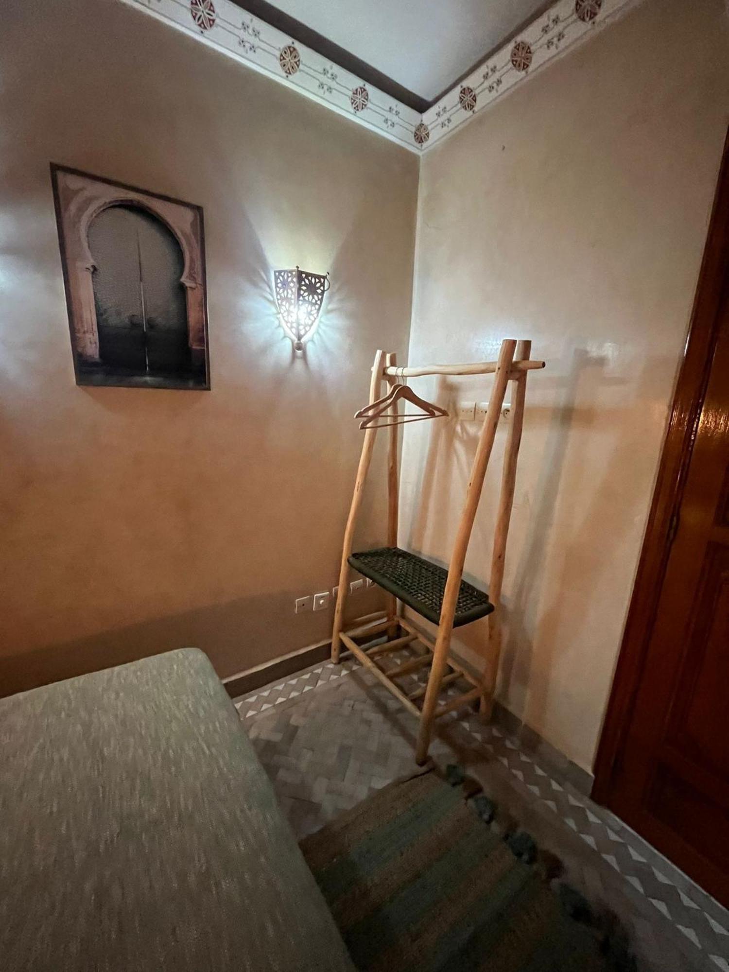 Riad Amazing Amazigh Avec Jacuzzi Petit Dejeuner Compris Avec Aussi Chambres Familiales Pres De La Place Jemaa El Fna Marakeş Dış mekan fotoğraf