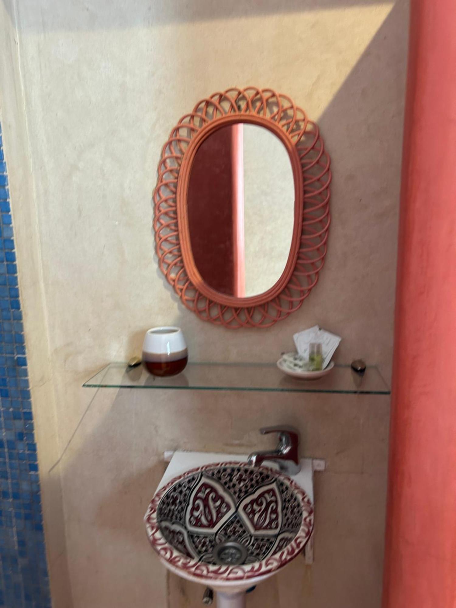 Riad Amazing Amazigh Avec Jacuzzi Petit Dejeuner Compris Avec Aussi Chambres Familiales Pres De La Place Jemaa El Fna Marakeş Dış mekan fotoğraf