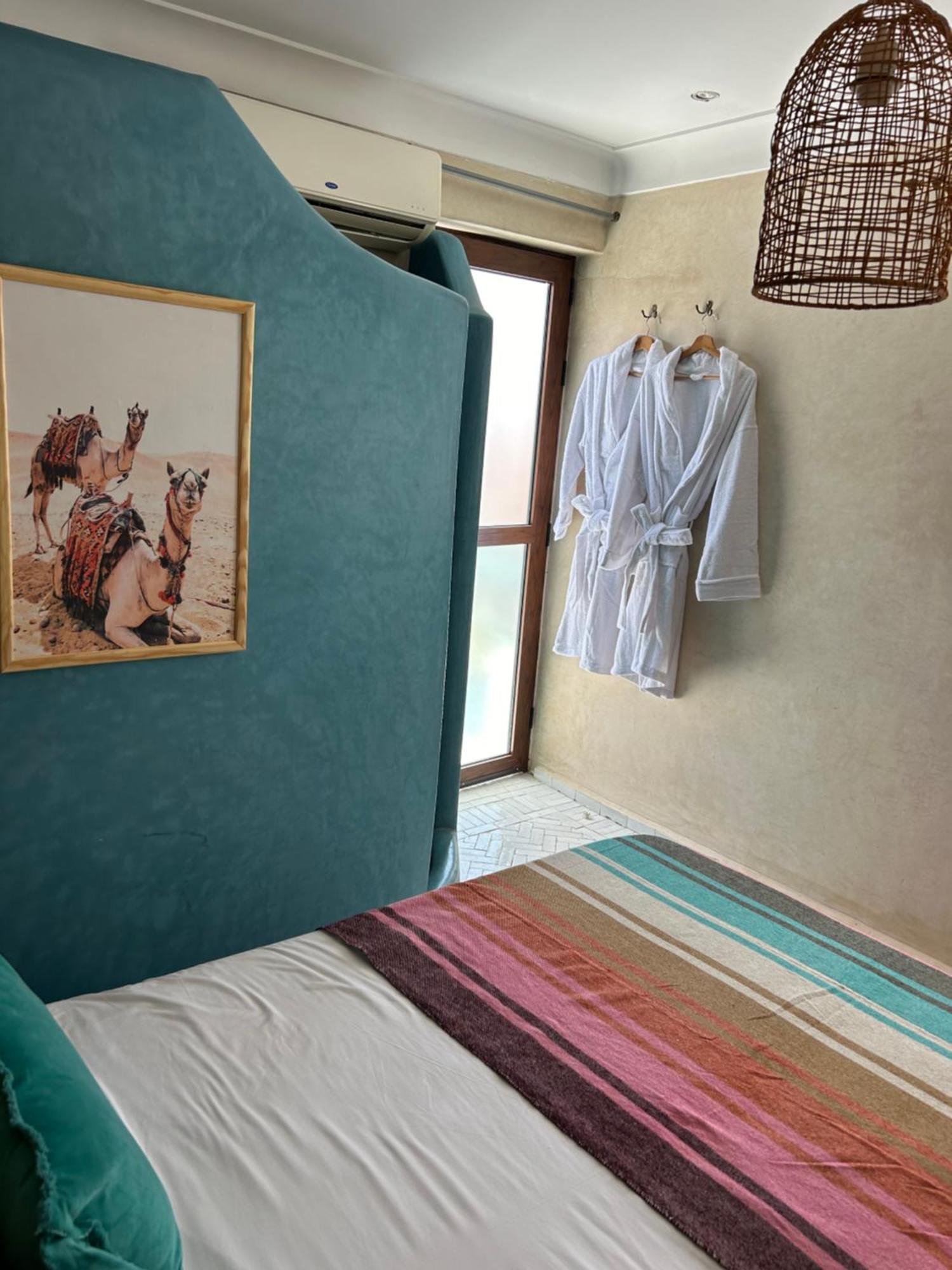 Riad Amazing Amazigh Avec Jacuzzi Petit Dejeuner Compris Avec Aussi Chambres Familiales Pres De La Place Jemaa El Fna Marakeş Dış mekan fotoğraf