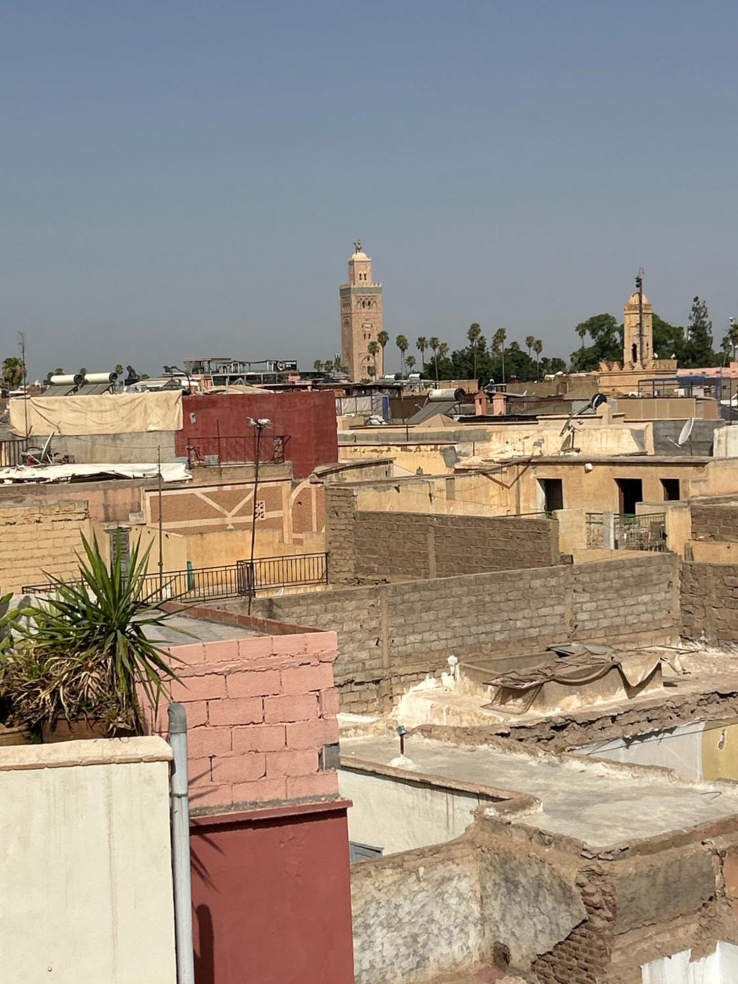 Riad Amazing Amazigh Avec Jacuzzi Petit Dejeuner Compris Avec Aussi Chambres Familiales Pres De La Place Jemaa El Fna Marakeş Dış mekan fotoğraf